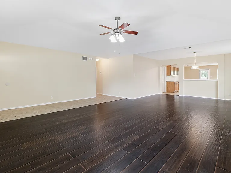 9324 Cedar Point — Photo 4