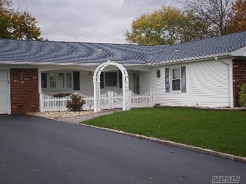 1st image of 12 Strathmore Village Dr