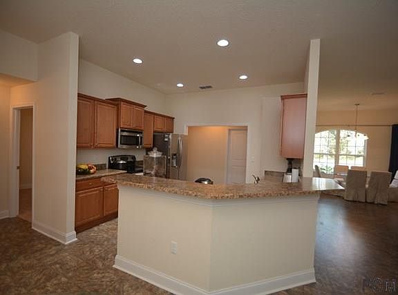 4th image of 34 Elias Ln