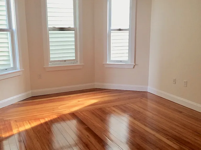 1085 Dorchester Ave #2R — Photo 7