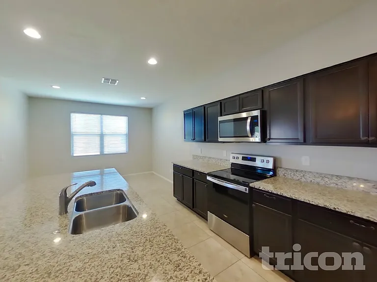 5250 E Wallace Way — Photo 4