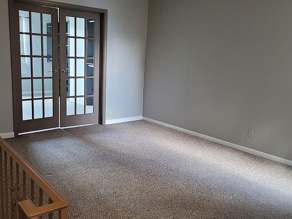 4th image of 1318 Moore St Floor 2