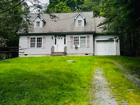 2444 Winding Way, Tobyhanna, PA 18466