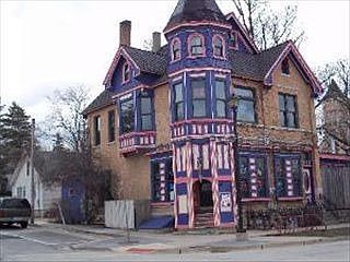 2nd image of 10 N River St