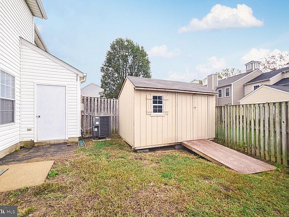 3rd image of 22070 Saint Clements Cir