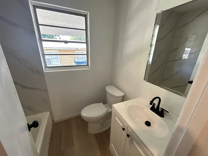 146 Doolittle St #B — Photo 9