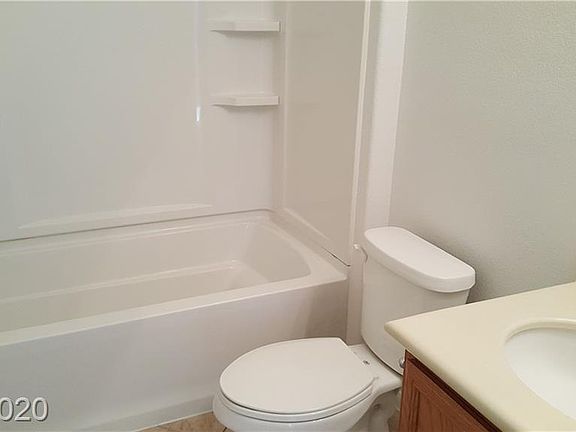 5th image of 10099 Hollis Mountain Ave