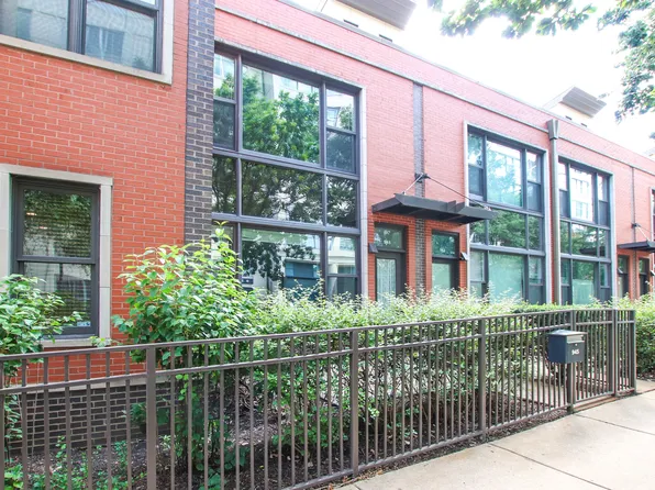 945 N Kingsbury St, Chicago, IL