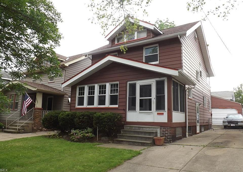 1st image of 3648 W 128th St