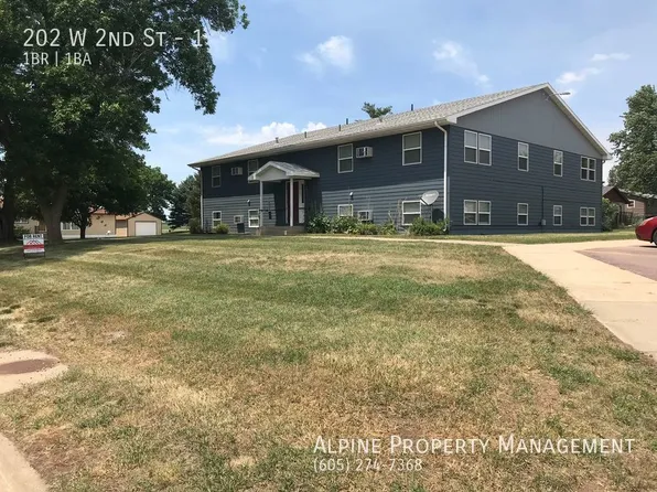 202 W 2nd St #1, Hartford, SD 57033