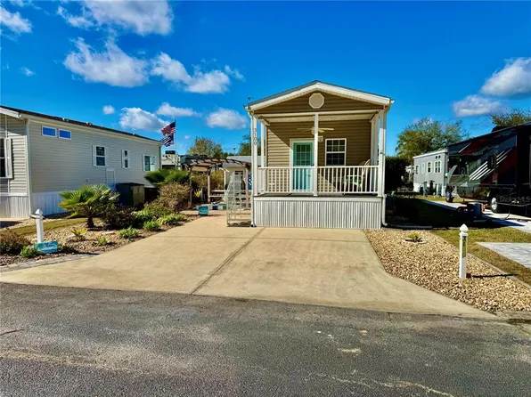 3100 NE 104th Ter, Silver Springs, FL 34488