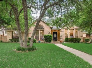 1500 Treeline Dr, Desoto, TX 75115