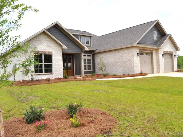 415 Bella Dr, Enterprise, AL 36330
