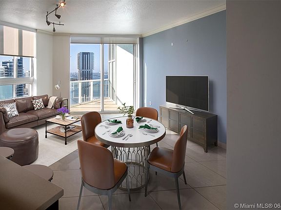 4th image of 1900 N Bayshore Dr APT 4810