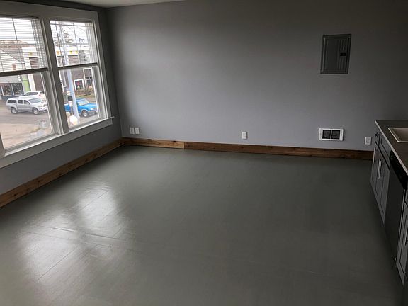 3rd image of 101 Pacific Ave S Unit 3