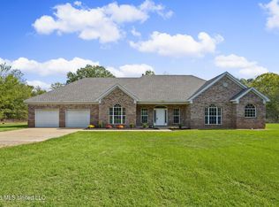 13181 Cathy Rd, Byhalia, MS 38611