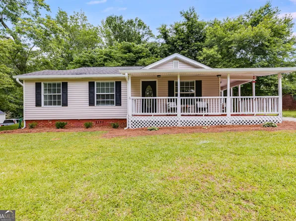117 White St, Tallapoosa, GA 30176