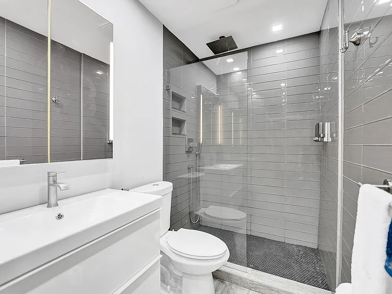 3040 NE 16th Ave #A405 — Photo 21