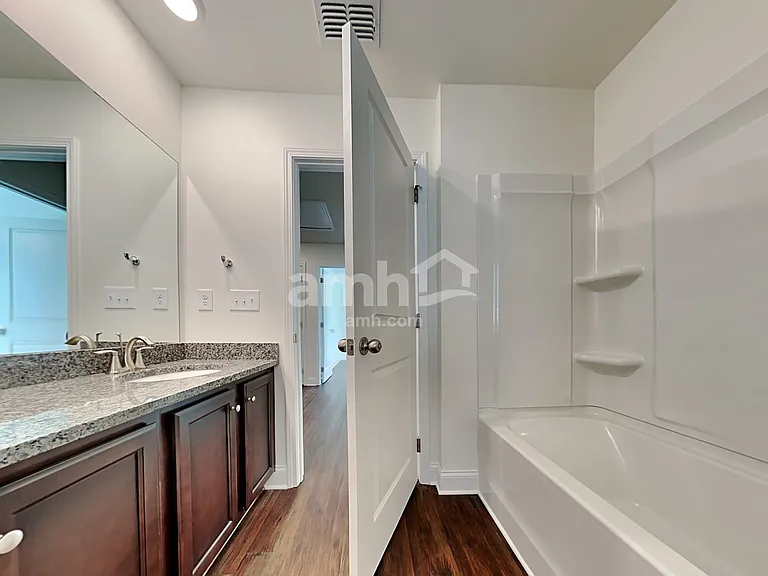 532 Summit View Ln — Photo 19