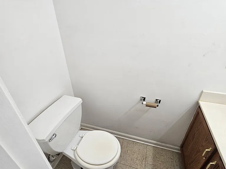 2302 Raleigh Ct #2 — Photo 9