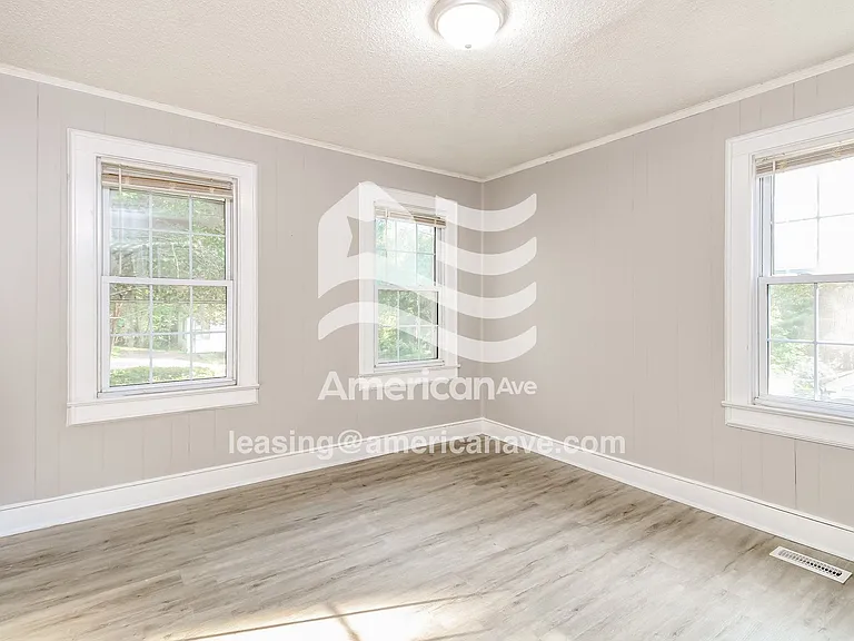 556792_011_wm_-_bedroom_12920684.jpg