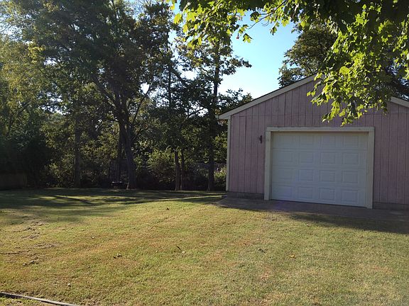 17 x 23 Detached Garage