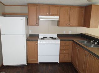 945 S Lawrence St, Lake Station, IN 46405