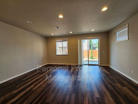 2nd image of 8632 NE 26th Cir