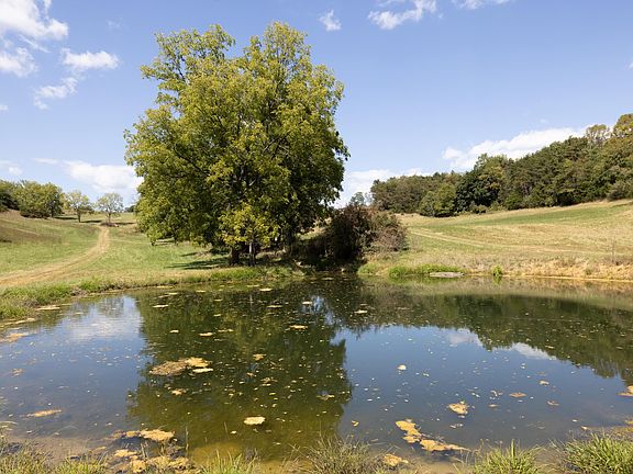 4th image of 1370 Middlebrook Rd