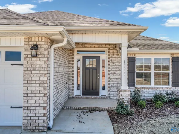 15400 Springbrook Trce, Athens, AL 35611