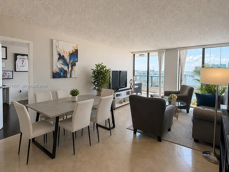 555 NE 15th St #16K — Photo 4