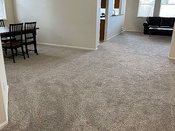 5th image of 816 Arlington Pointe Dr
