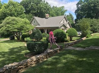 2702 Fairview Rd, Raleigh, NC 27608