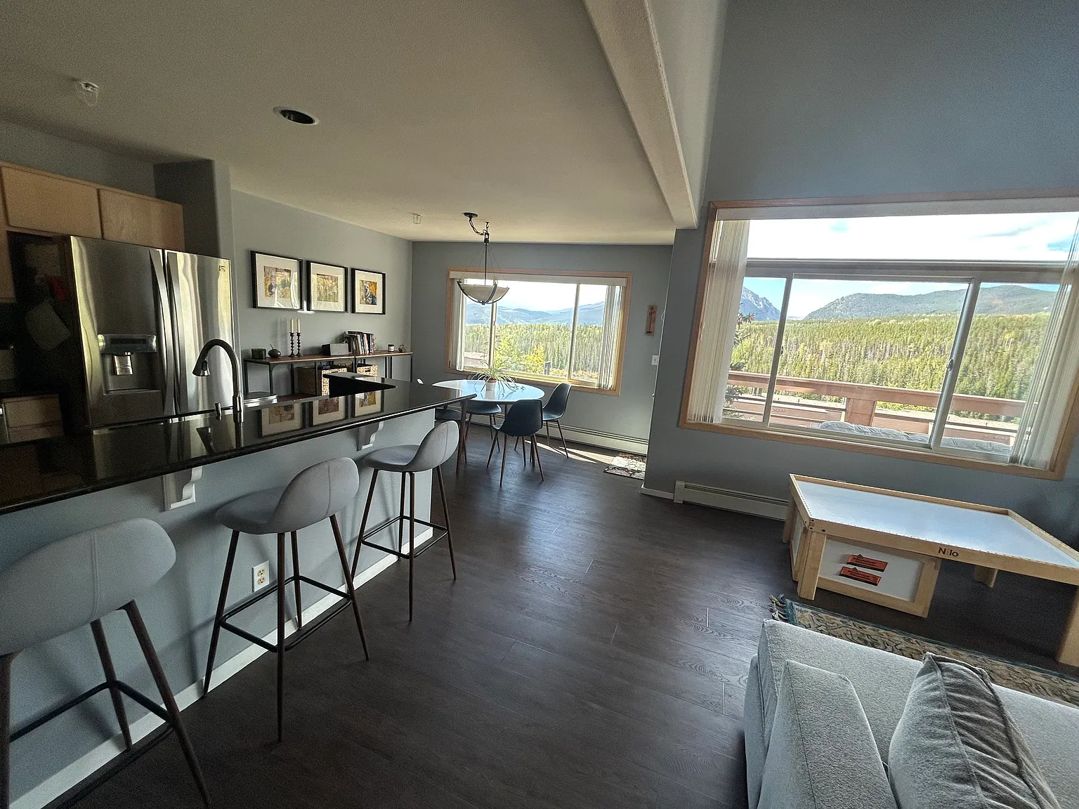 3 bed, 1328 sqft, $3,600 — Photo 1