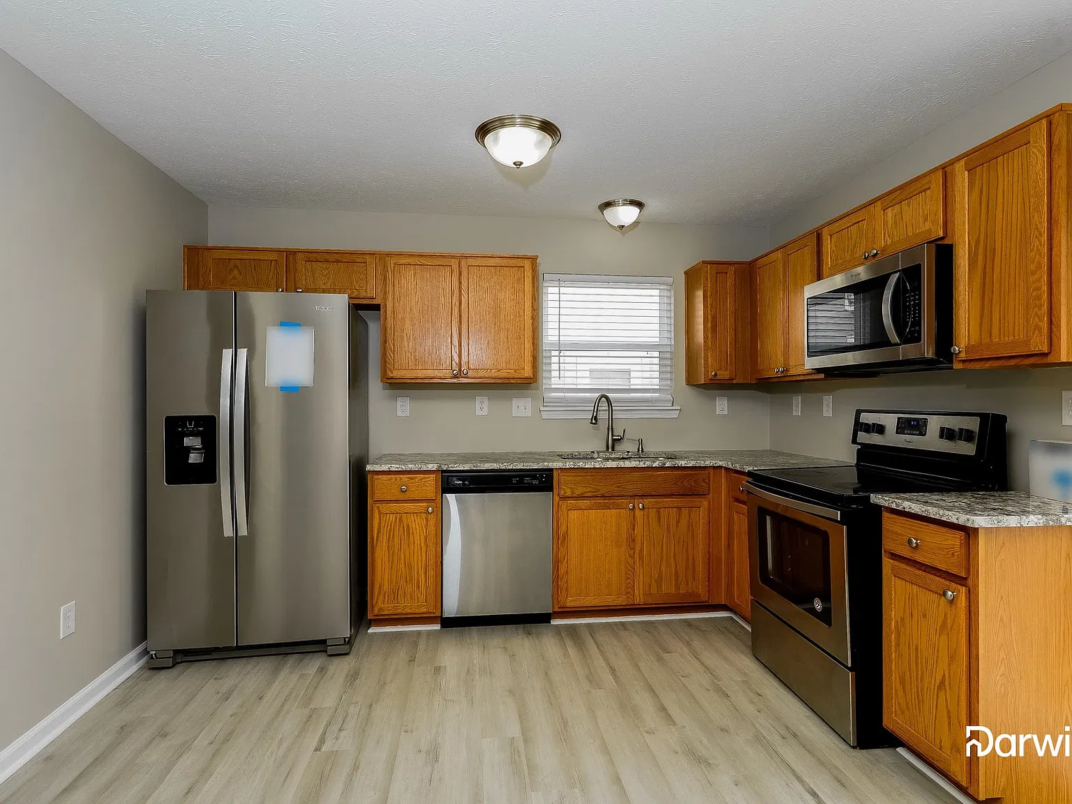 3 bed, 2.5 bath, 1830 sqft, $1,875 — Photo 4