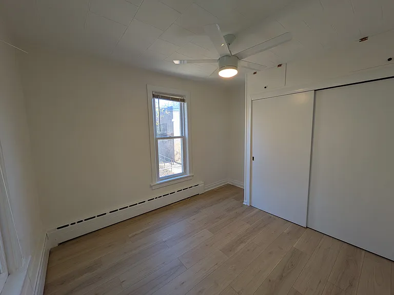 1516 Lee St — Photo 15