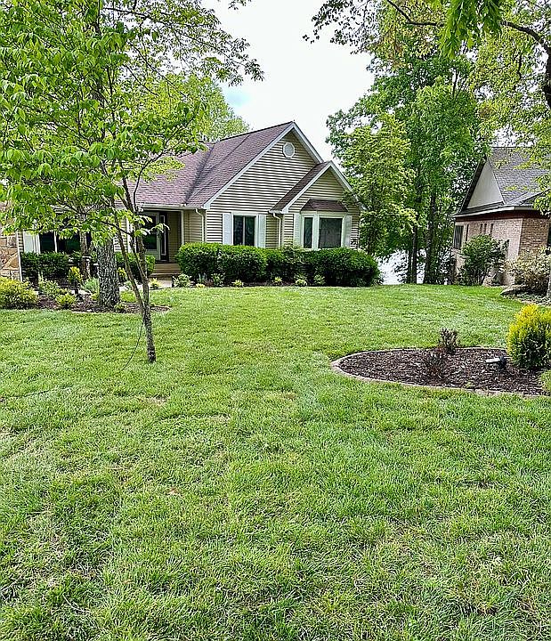 1st image of 16 Motthaven Ct
