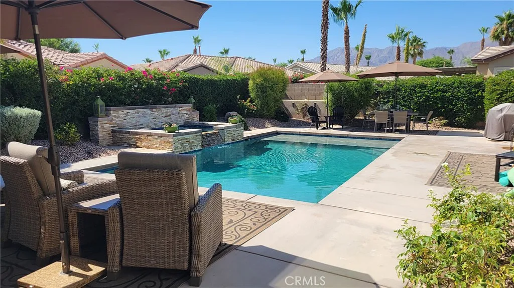 3 bed, 2.5 bath, 2332 sqft, $5,500 — Photo 1
