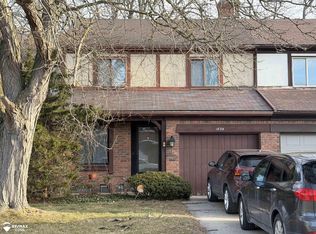 1836 Willowbrook Cir, Flint, MI