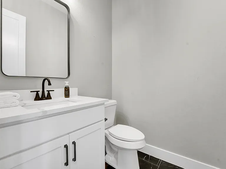 3930 Maybeth St — Photo 12
