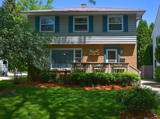 1828 E Newton Ave, Shorewood, WI 53211