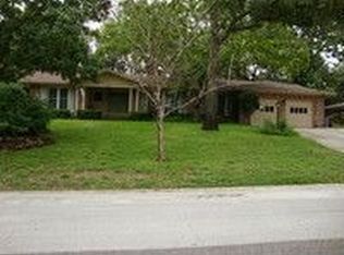 1977 Woodleigh Dr W, Jacksonville, FL 32211
