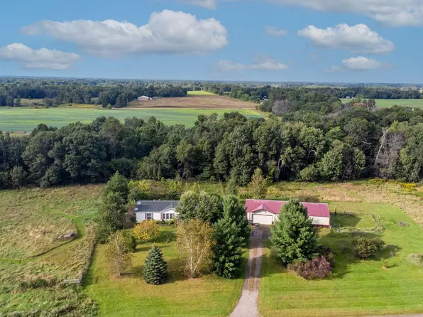 5525 257th Ave NE, Stacy, MN 55079