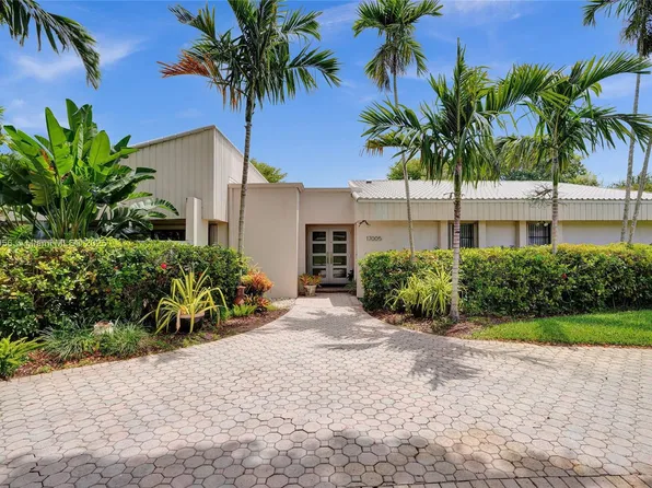 17005 SW 80th Ct, Palmetto Bay, FL 33157