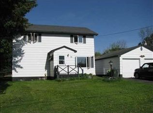 75 Vermillion St, Carlton, MN 55718