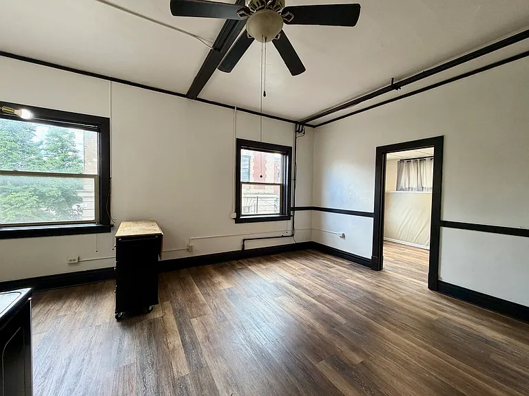 112 S Mill St #4 — Photo 6