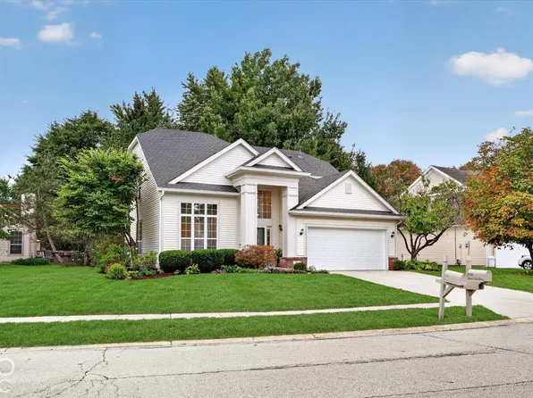 631 Burr Oak Dr, Carmel, IN 46032