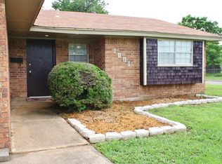 100 W Main St, Moore, OK 73160