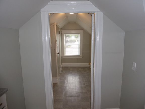 5th image of 11 Ashton St #3
