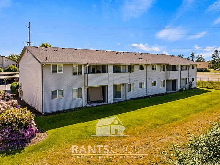 Yelm Creek Apartments — Photo 6